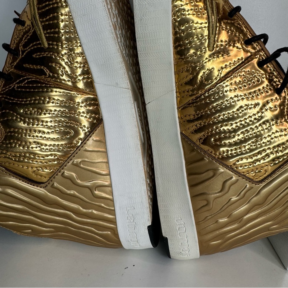 Men’s size 9.5 Nike LeBron 11 NSW lifestyle QS black history month gold high top - Picture 6 of 11